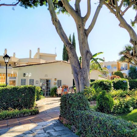 Appartamento Dona Carlota Gardens, Sea Views, Pool, Restaurant Torremolinos Esterno foto