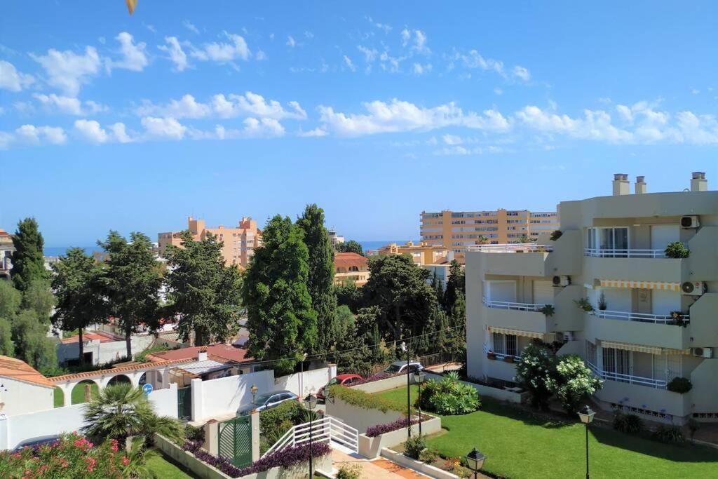 Appartamento Dona Carlota Gardens, Sea Views, Pool, Restaurant Torremolinos Esterno foto