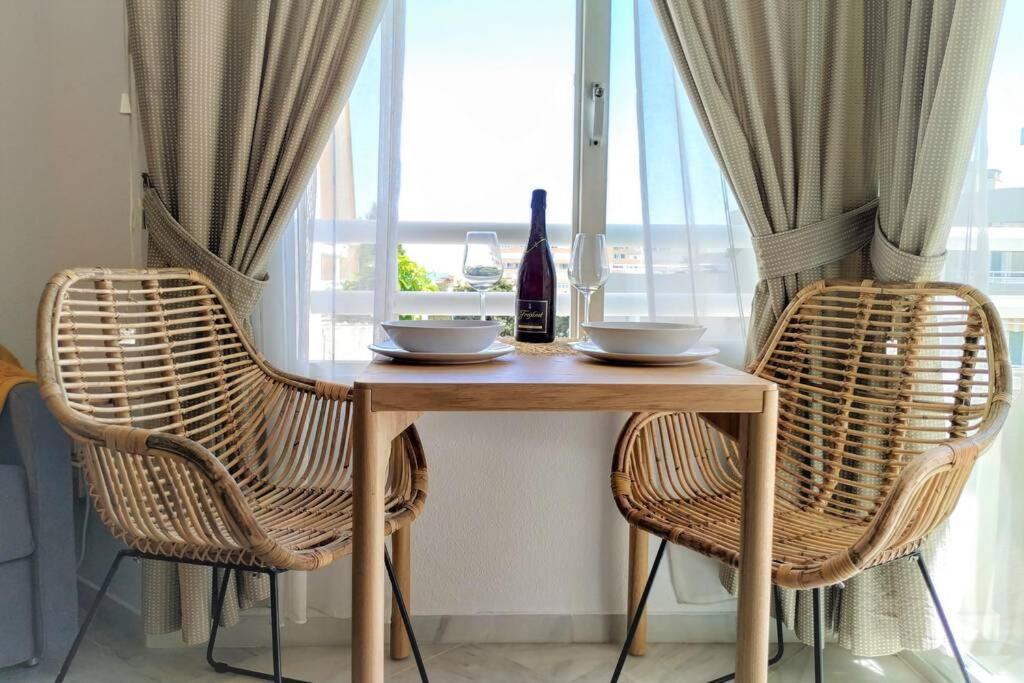 Appartamento Dona Carlota Gardens, Sea Views, Pool, Restaurant Torremolinos Esterno foto