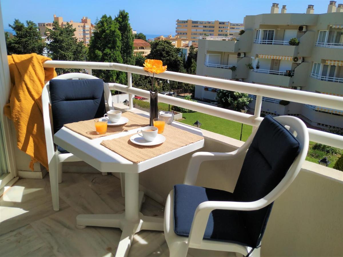 Appartamento Dona Carlota Gardens, Sea Views, Pool, Restaurant Torremolinos Esterno foto